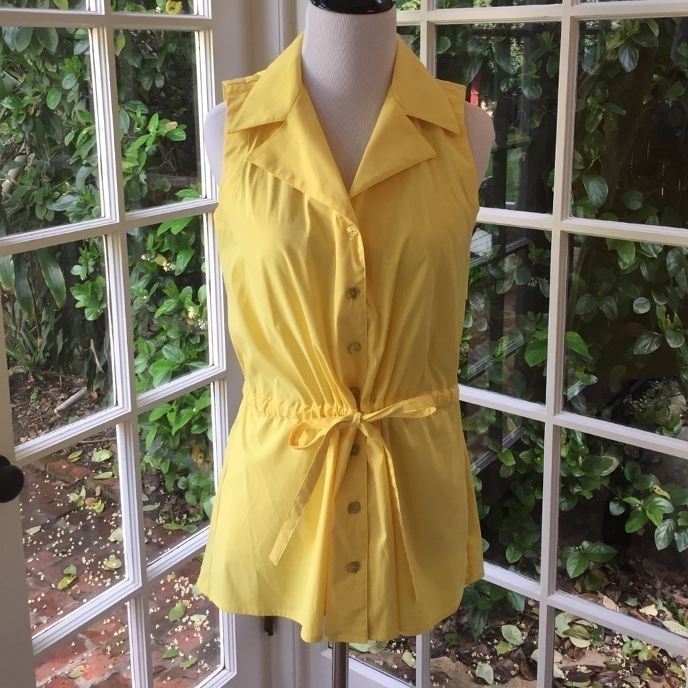 Yellow Finley Robin sleeveless shirt☀️